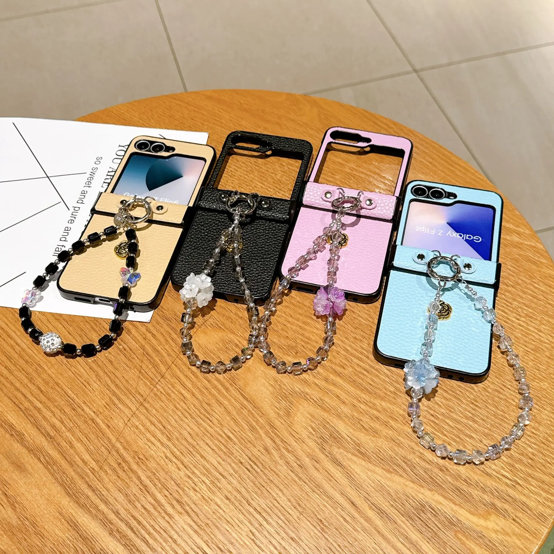 Luxury Leather Case With Hangings Bracelet for Samsung Galaxy Z Flip7 Flip5 Flip6 Shell Cover Z Flip4 Z Flip 5 Z Flip 6 Z Flip 7
Luxury Leather Case With Hangings Bracelet for Samsung Galaxy Z Flip7 Flip5 Flip6 Shell Cover Z Flip4 Z Flip 5 Z Flip 6 Z Flip 7
