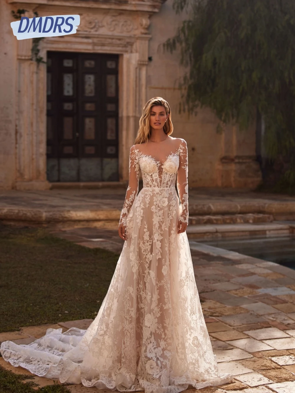 Graceful Lace Corset Appliques Wedding Dress Romantic A Line Charming Customized O Neck Women Dreamy Long Sleeves Bridal Gown
Graceful Lace Corset Appliques Wedding Dress Romantic A Line Charming Customized O Neck Women Dreamy Long Sleeves Bridal Gown