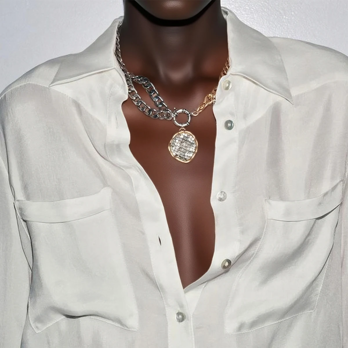 ZAA Vintage Asymmetric Cuban Chains Round Coin Badge Pendant Necklaces for Women 2025 Trend Jewelry Holiday Party Gifts
ZAA Vintage Asymmetric Cuban Chains Round Coin Badge Pendant Necklaces for Women 2025 Trend Jewelry Holiday Party Gifts