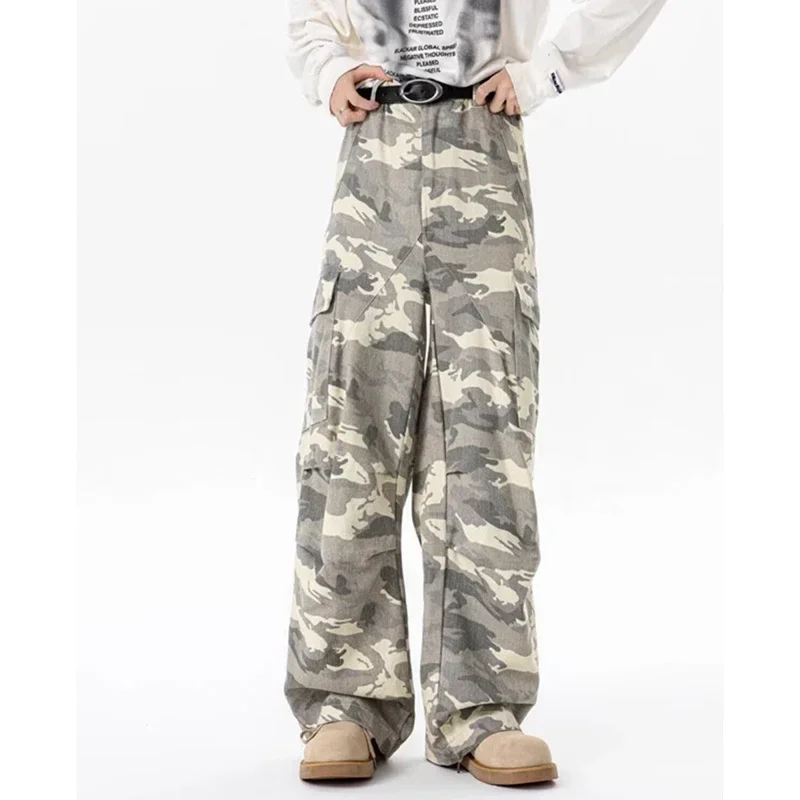 Fashion High Street Versatile Slimming High Waist Casual Trousers 2025 New Men Camouflage Large Pocket High Quality Cargo Pants
Fashion High Street Versatile Slimming High Waist Casual Trousers 2025 New Men Camouflage Large Pocket High Quality Cargo Pants