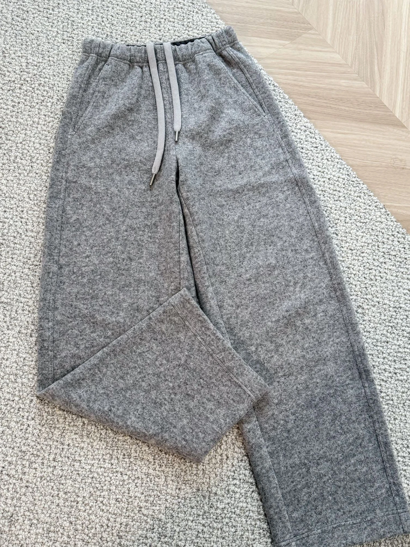 High Waist Wide Leg Knife Pants Women's Casual Straight Leg Trousers Autumn Winter New Style Popular Loose Slimming Woolen Pants
High Waist Wide Leg Knife Pants Women's Casual Straight Leg Trousers Autumn Winter New Style Popular Loose Slimming Woolen Pants