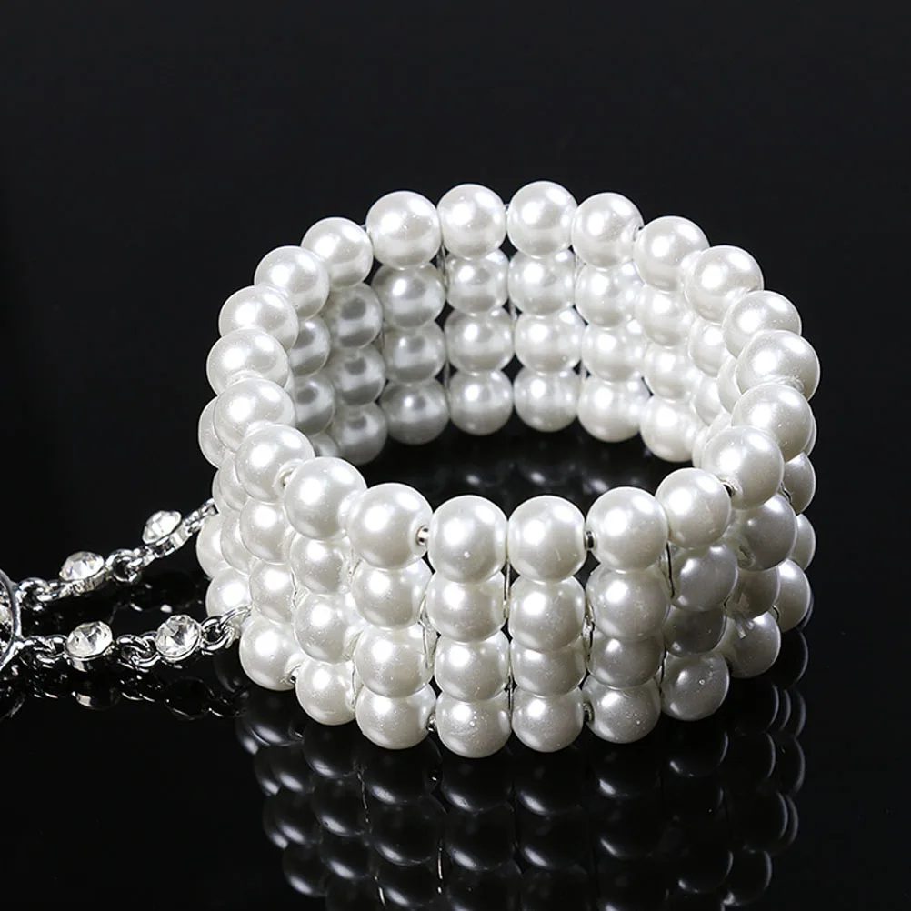 1Pcs Pearl Rhinestone Bracelet Vintage Elastic Golden Chain Women Wedding Business Gift Attractive Rhineston Bracelet 
1Pcs Pearl Rhinestone Bracelet Vintage Elastic Golden Chain Women Wedding Business Gift Attractive Rhineston Bracelet