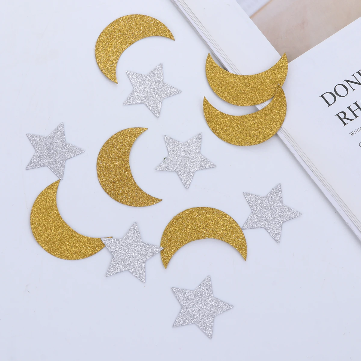 200 PCS Stars and Moon Confetti Muslim Festival Eid Party Decor for Scattering Decorate Bride
200 PCS Stars and Moon Confetti Muslim Festival Eid Party Decor for Scattering Decorate Bride