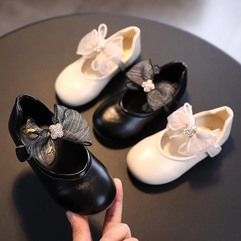 2022 Autumn Girls Shoes Children Leather Shoes Hook & Loop With Butterfly-Knot Casual Soft Leather Shoes For Girls
2022 Autumn Girls Shoes Children Leather Shoes Hook & Loop With Butterfly-Knot Casual Soft Leather Shoes For Girls