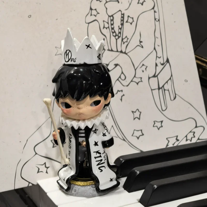 POPMART Hirono Series THE KING Figure France Exclusive Blind Box Toys Kawaii Anime Action Figure Surprise Mystery Box Blind Bag
POPMART Hirono Series THE KING Figure France Exclusive Blind Box Toys Kawaii Anime Action Figure Surprise Mystery Box Blind Bag