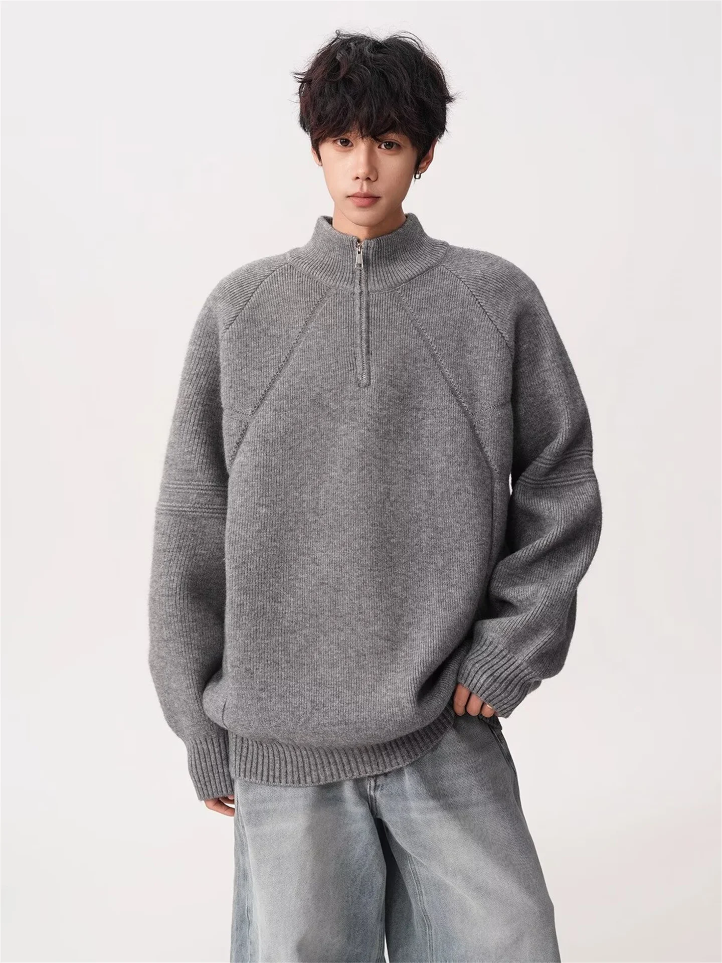High-End Men's Knitted Sweater Stand Collar f Zip Leisure Sle Long Sve Warm Casual Faion Soft Fabric Autumn Winter
High-End Men's Knitted Sweater Stand Collar f Zip Leisure Sle Long Sve Warm Casual Faion Soft Fabric Autumn Winter
