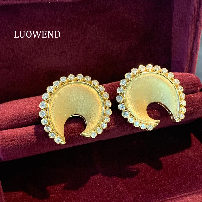 LUOWEND 100% 18K Yellow Gold Earrings Elegant Romantic Style 0.90carat Real Natural Diamond Stud Earrings for Women Fine Jewelry
LUOWEND 100% 18K Yellow Gold Earrings Elegant Romantic Style 0.90carat Real Natural Diamond Stud Earrings for Women Fine Jewelry