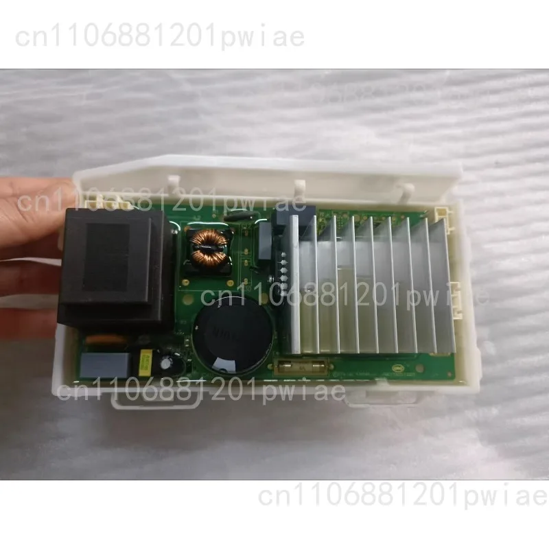 Плата драйвера двигателя стиральной машины 0021800035/35Q/35H/35M/35S/35F/35X/35A/Z
Плата драйвера двигателя стиральной машины 0021800035/35Q/35H/35M/35S/35F/35X/35A/Z