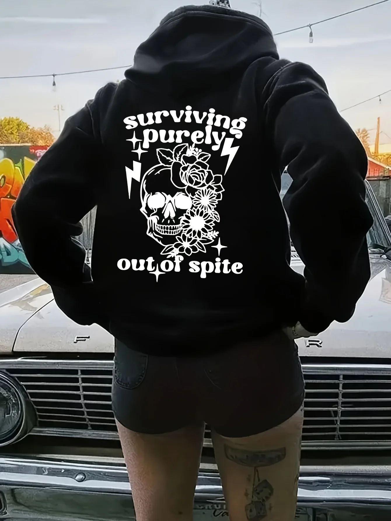 Skull Graphic Printing Autumn and Winter Pure Cotton Men's and Women's Hoodies Casual Outdoor Street Sports Loose Training Brand
Skull Graphic Printing Autumn and Winter Pure Cotton Men's and Women's Hoodies Casual Outdoor Street Sports Loose Training Brand