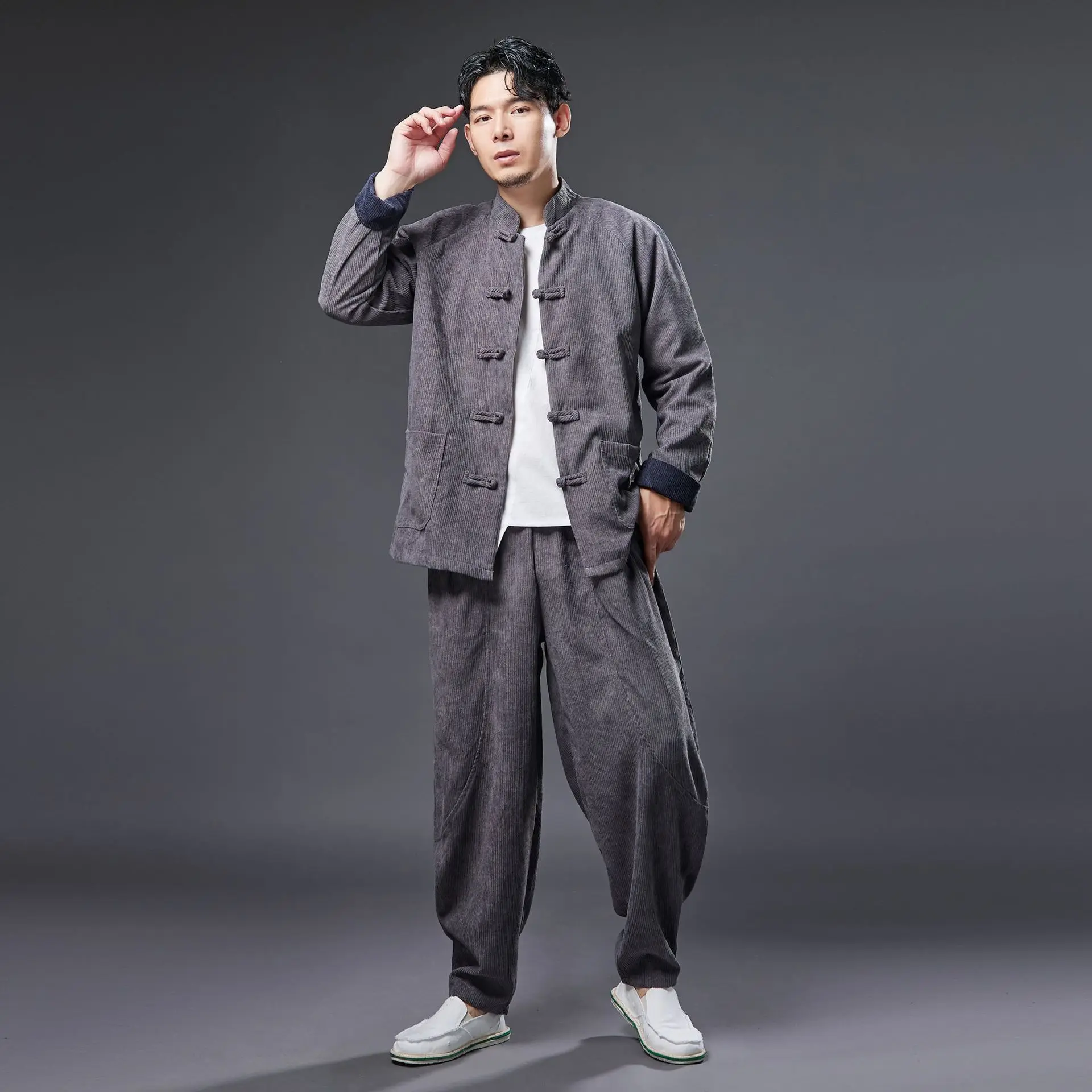 2022 New Autumn Winter Men Sportswear Corduroy Loose Pant+jacket Running Jogger Fitness Workout Casual Set Sport Suit Tracksuit
2022 New Autumn Winter Men Sportswear Corduroy Loose Pant+jacket Running Jogger Fitness Workout Casual Set Sport Suit Tracksuit