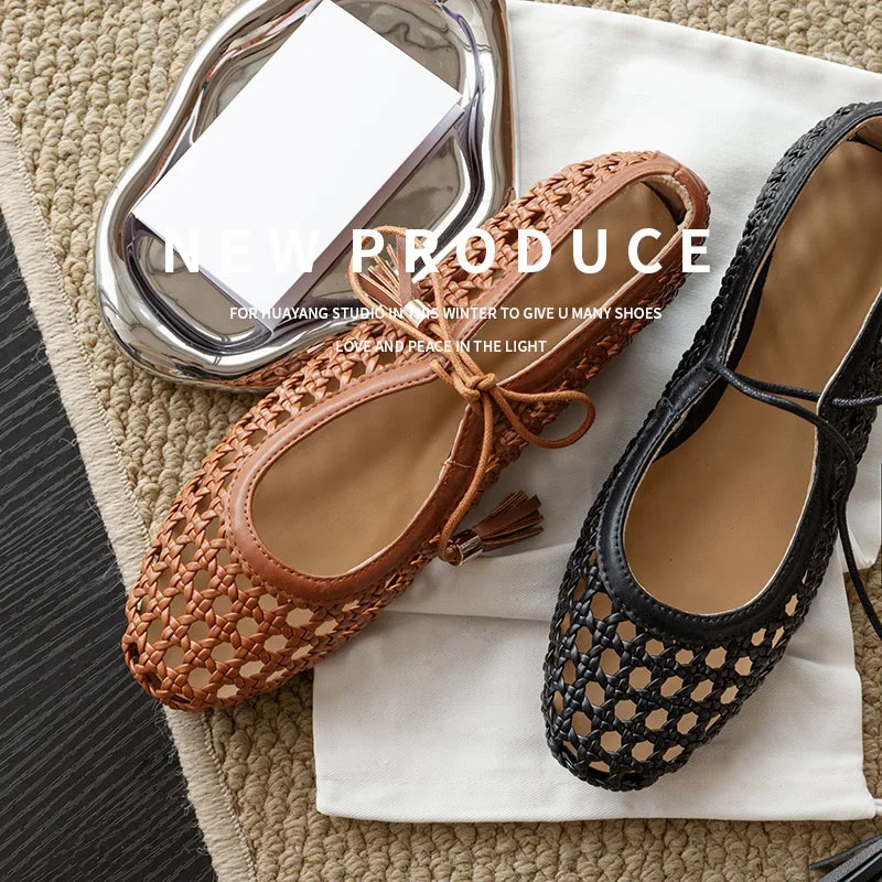 Handmade Brown Hollow Women Flats Shallow Casual Summer Sandals Bohemian Design Lace Up Beach Espadrilles Femmes Black Creepers
Handmade Brown Hollow Women Flats Shallow Casual Summer Sandals Bohemian Design Lace Up Beach Espadrilles Femmes Black Creepers