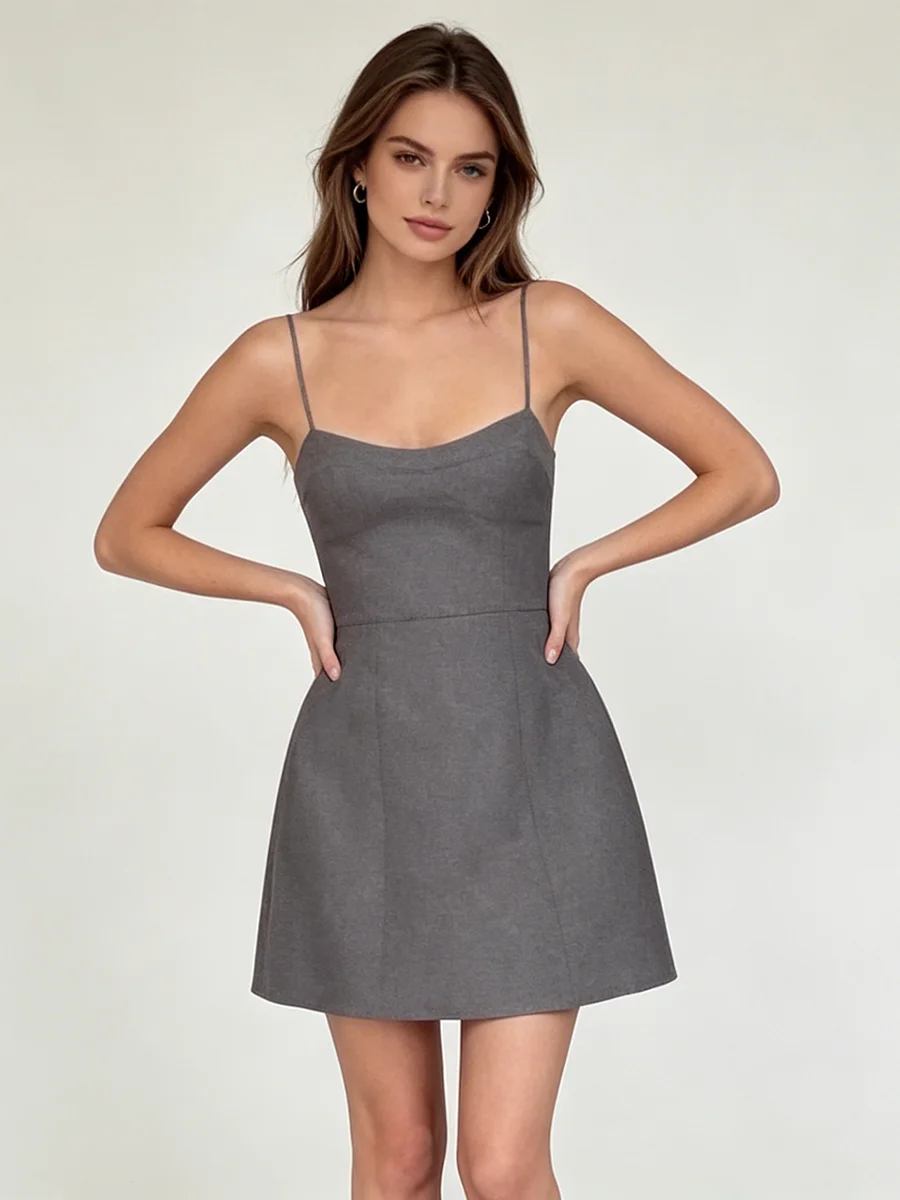 LIMO spaghetti strap mini dress, slim fit & flare hem, elegant for casual/party, soft fabric, chic daily wear
LIMO spaghetti strap mini dress, slim fit & flare hem, elegant for casual/party, soft fabric, chic daily wear