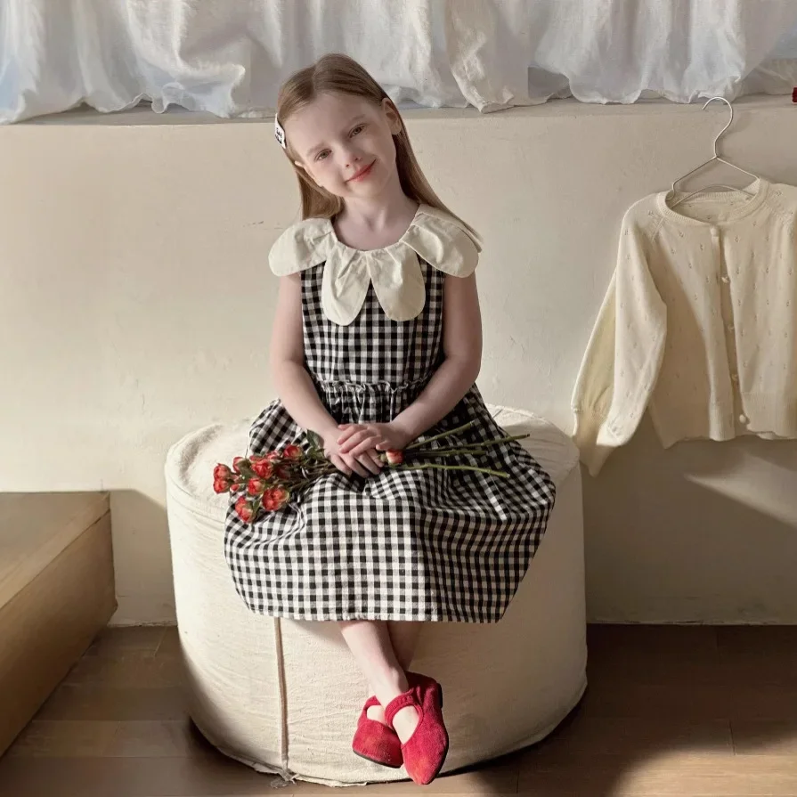 Baby Girls Dress Fashion Sweet Sleeveless Lace Collar Princess Dress Baby Cotton Plaid Vest Skirt 2025 Spring Summer New Korean
Baby Girls Dress Fashion Sweet Sleeveless Lace Collar Princess Dress Baby Cotton Plaid Vest Skirt 2025 Spring Summer New Korean