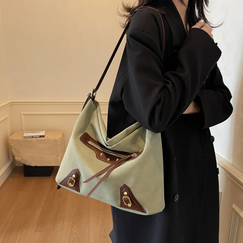 Simple Trendy Diaper Bags For Women Designer Leather Crossbody Bag Vintage Shoulder Bag Elegant Large Capacity Fashion Tote
Simple Trendy Diaper Bags For Women Designer Leather Crossbody Bag Vintage Shoulder Bag Elegant Large Capacity Fashion Tote