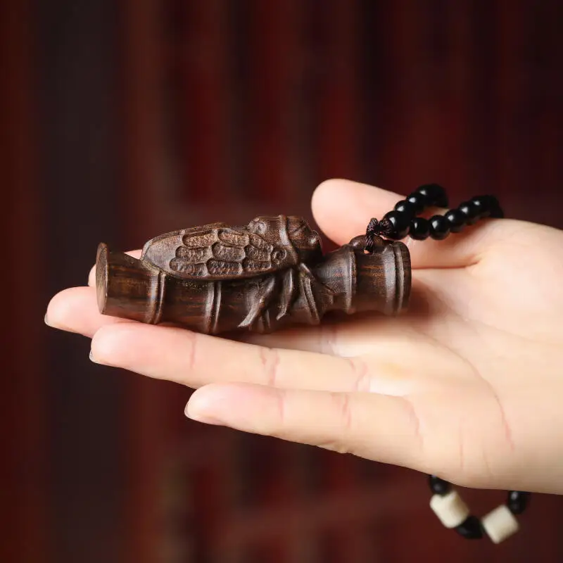 Antique wood carving handle piece cicada statue car hanging ornament bamboo knot cicada modern exquisite decorative crafts
Antique wood carving handle piece cicada statue car hanging ornament bamboo knot cicada modern exquisite decorative crafts