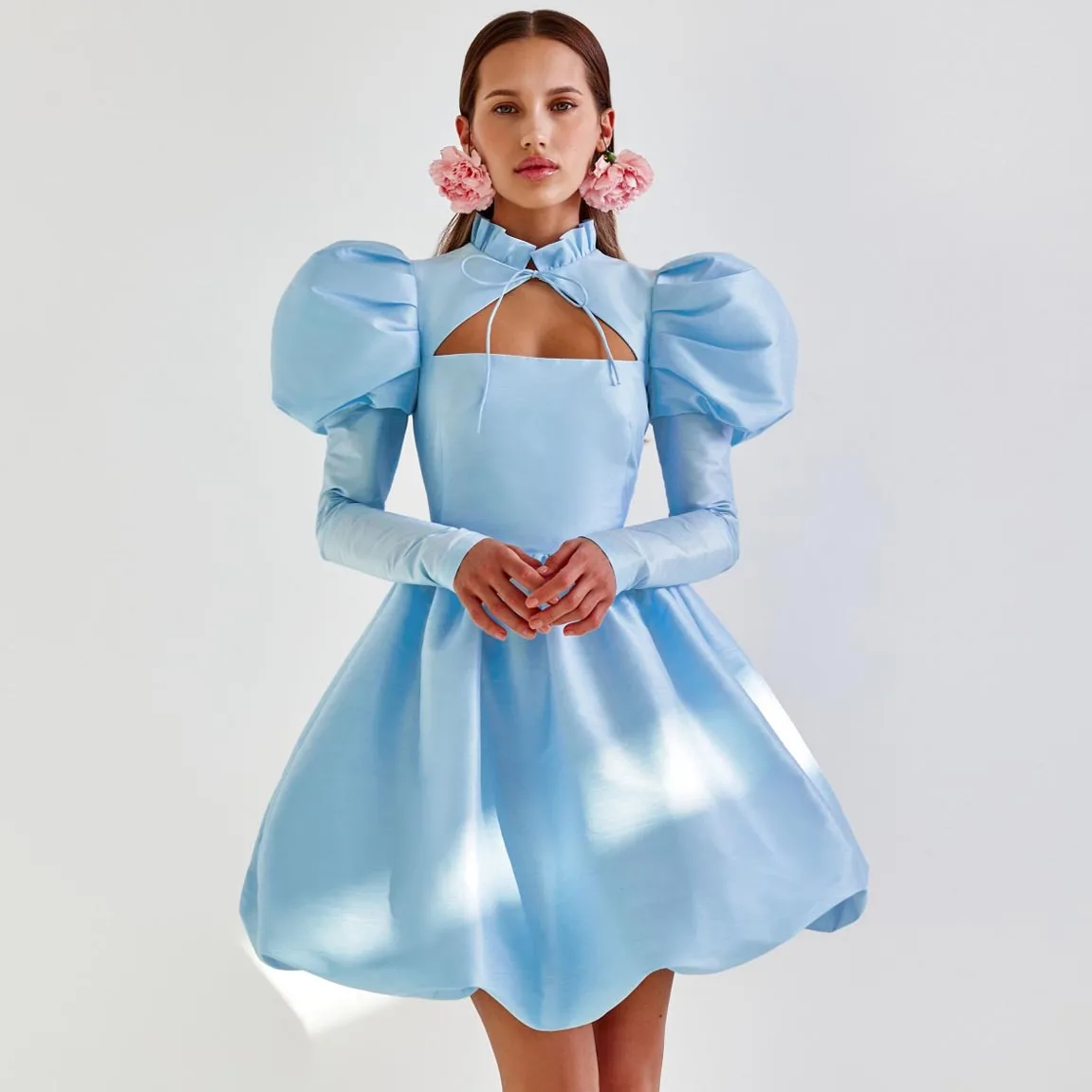 High Neck Long Sleeve Satin Dress Puffy Mini Casual Summer Women's Dresses Ruffles Puff Sleeve Female Clothes Custom Made
High Neck Long Sleeve Satin Dress Puffy Mini Casual Summer Women's Dresses Ruffles Puff Sleeve Female Clothes Custom Made
