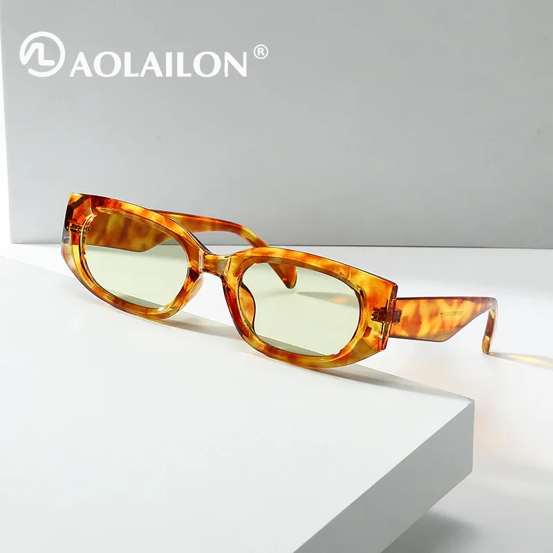 New Fashion Metal Small Frame Square Designer Women's Sunglasses Sunglasses with Simple Lines Star Same Style
New Fashion Metal Small Frame Square Designer Women's Sunglasses Sunglasses with Simple Lines Star Same Style