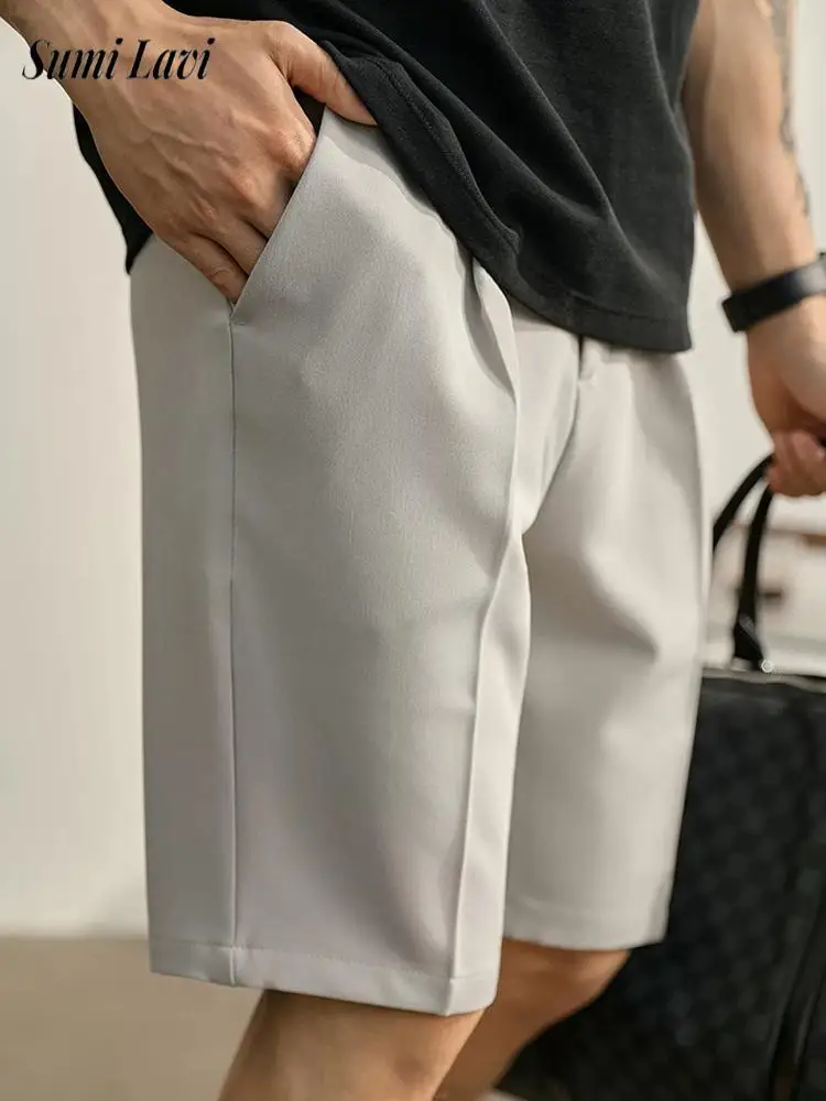 Vintage Mens Pleated Design Shorts 2026 Summer Fashionable Solid Color Slim Straight Shorts Men Streetwear Outdoor Casual Shorts
Vintage Mens Pleated Design Shorts 2026 Summer Fashionable Solid Color Slim Straight Shorts Men Streetwear Outdoor Casual Shorts
