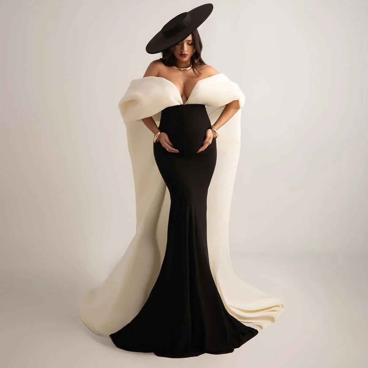Gorgeous 2 Colors Maternity Dresses Cape White Black Photoshoot Stretchy Maternity Dress Mermaid Shawl платье для беременных
Gorgeous 2 Colors Maternity Dresses Cape White Black Photoshoot Stretchy Maternity Dress Mermaid Shawl платье для беременных