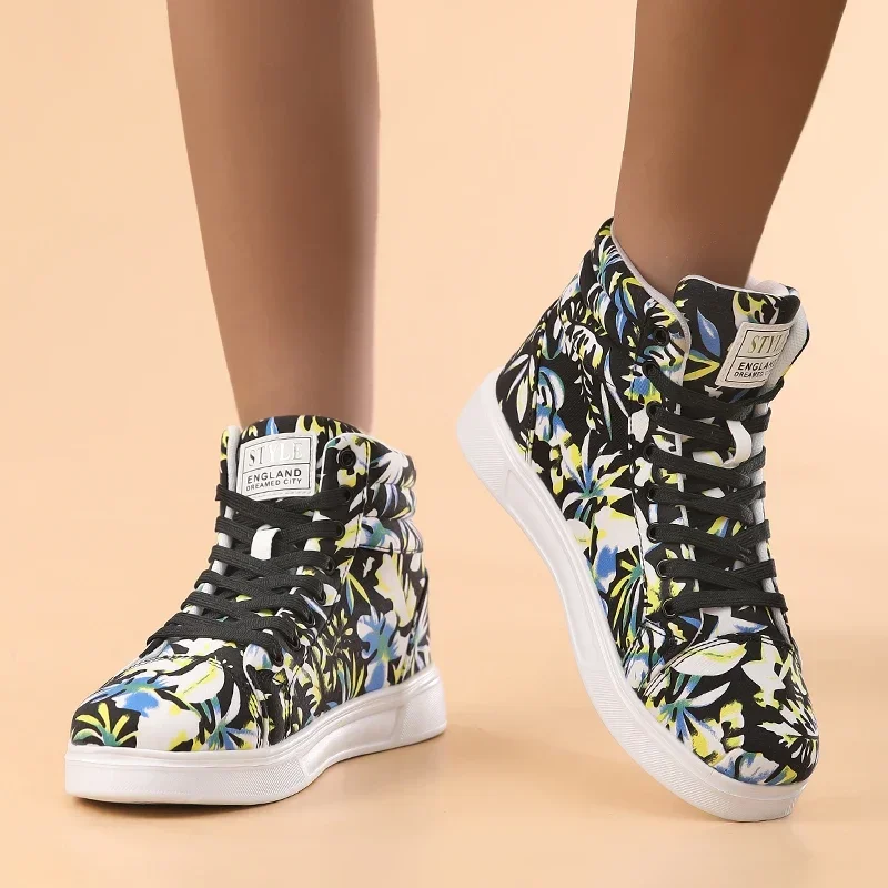 High Top Skateboard Shoes Men Women Canvas Sneakers Graffiti Lightweight Non-Slip Breathable Comfortable Athletic Shoes
High Top Skateboard Shoes Men Women Canvas Sneakers Graffiti Lightweight Non-Slip Breathable Comfortable Athletic Shoes