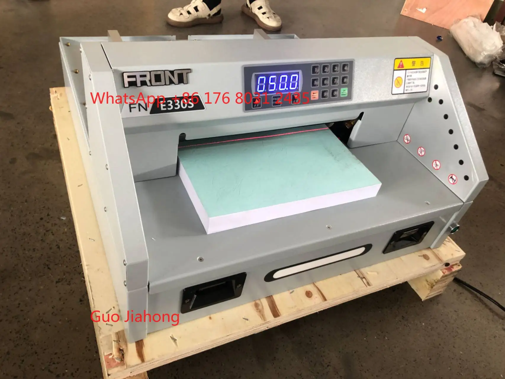 Electric Paper Cutter Desktop Paper Cutting Machine Digital Cutting Machine for Hot Sell E330S
Electric Paper Cutter Desktop Paper Cutting Machine Digital Cutting Machine for Hot Sell E330S