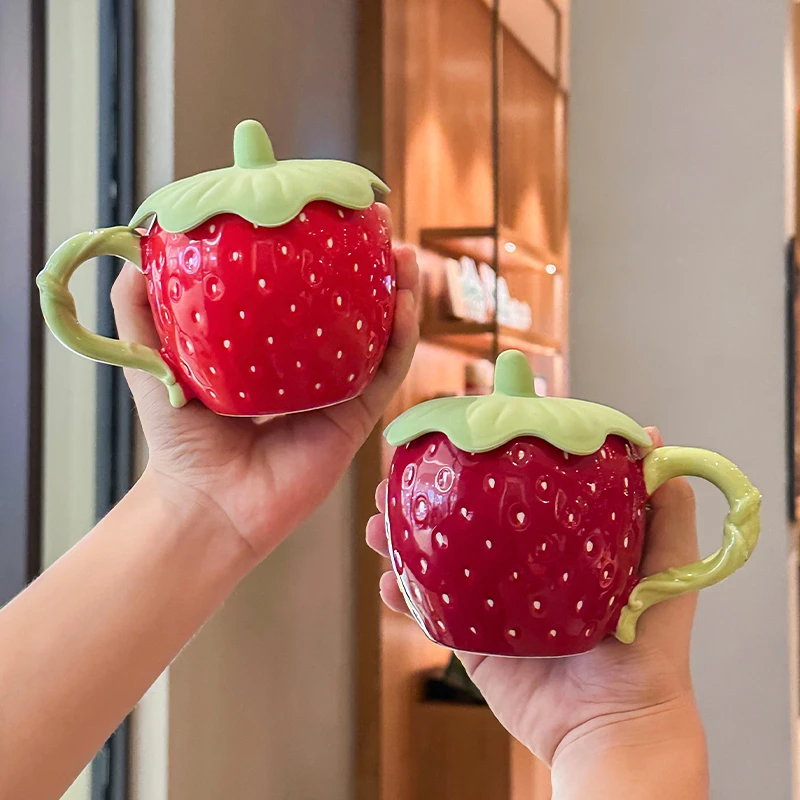 380ml Cute Strawberry Mug Ceramic Cup With Lid Spoon Leaves Shaped Cover New Practical Birthday Gift Water Cup for Girls
380ml Cute Strawberry Mug Ceramic Cup With Lid Spoon Leaves Shaped Cover New Practical Birthday Gift Water Cup for Girls