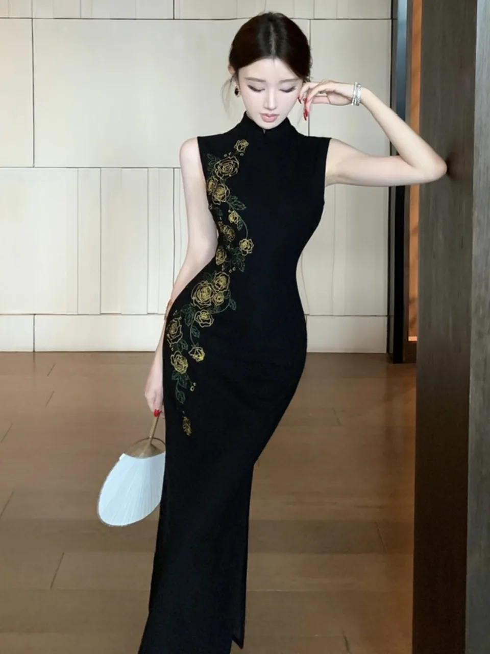 Retro Chinese Embroidered Dress Women's Sleeveless Slim Fit Long Skirt Black Color Commute Style Slightly Elastic All Seasons
Retro Chinese Embroidered Dress Women's Sleeveless Slim Fit Long Skirt Black Color Commute Style Slightly Elastic All Seasons