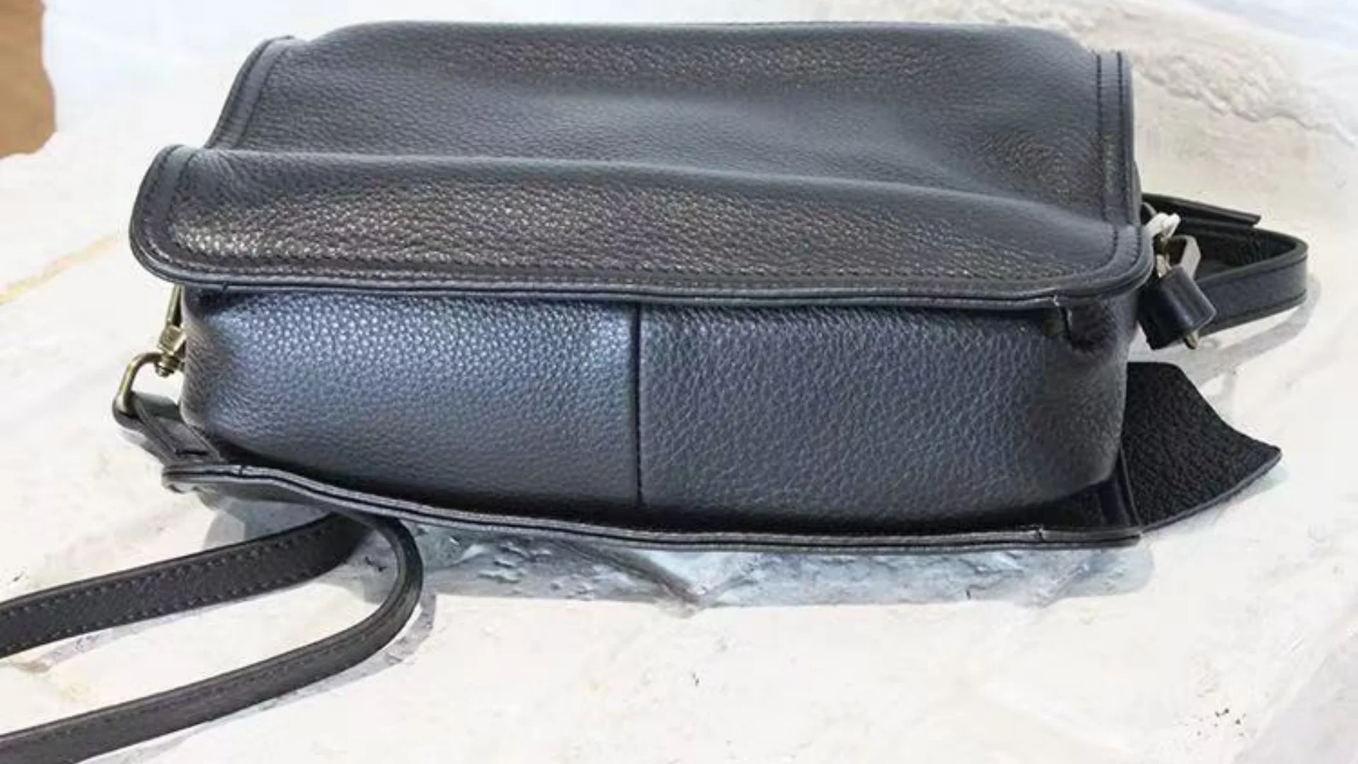 Дизайнерские сумки брендов, маленькая женская сумка, сумка через плечо из натуральной кожи, повседневная женская сумка через плечо с тремя отделениями на молнии, женские сумки через плечо
Дизайнерские сумки брендов, маленькая женская сумка, сумка через плечо из натуральной кожи, повседневная женская сумка через плечо с тремя отделениями на молнии, женские сумки через плечо