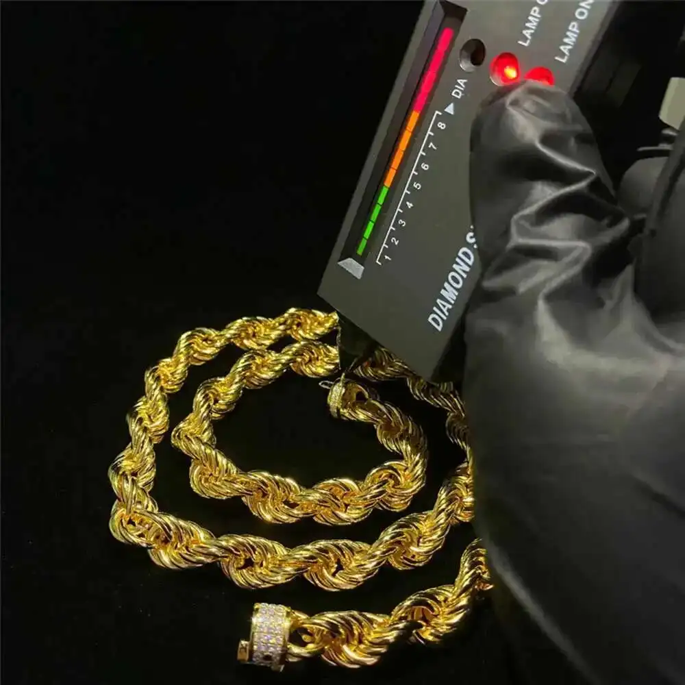 Wholesale 11mm 925 Solid Silver Rope Chain Moissanite Buckle Gold Plated Hip Hop Cuban Necklace Iced Out Diamond Cuban Links
Wholesale 11mm 925 Solid Silver Rope Chain Moissanite Buckle Gold Plated Hip Hop Cuban Necklace Iced Out Diamond Cuban Links