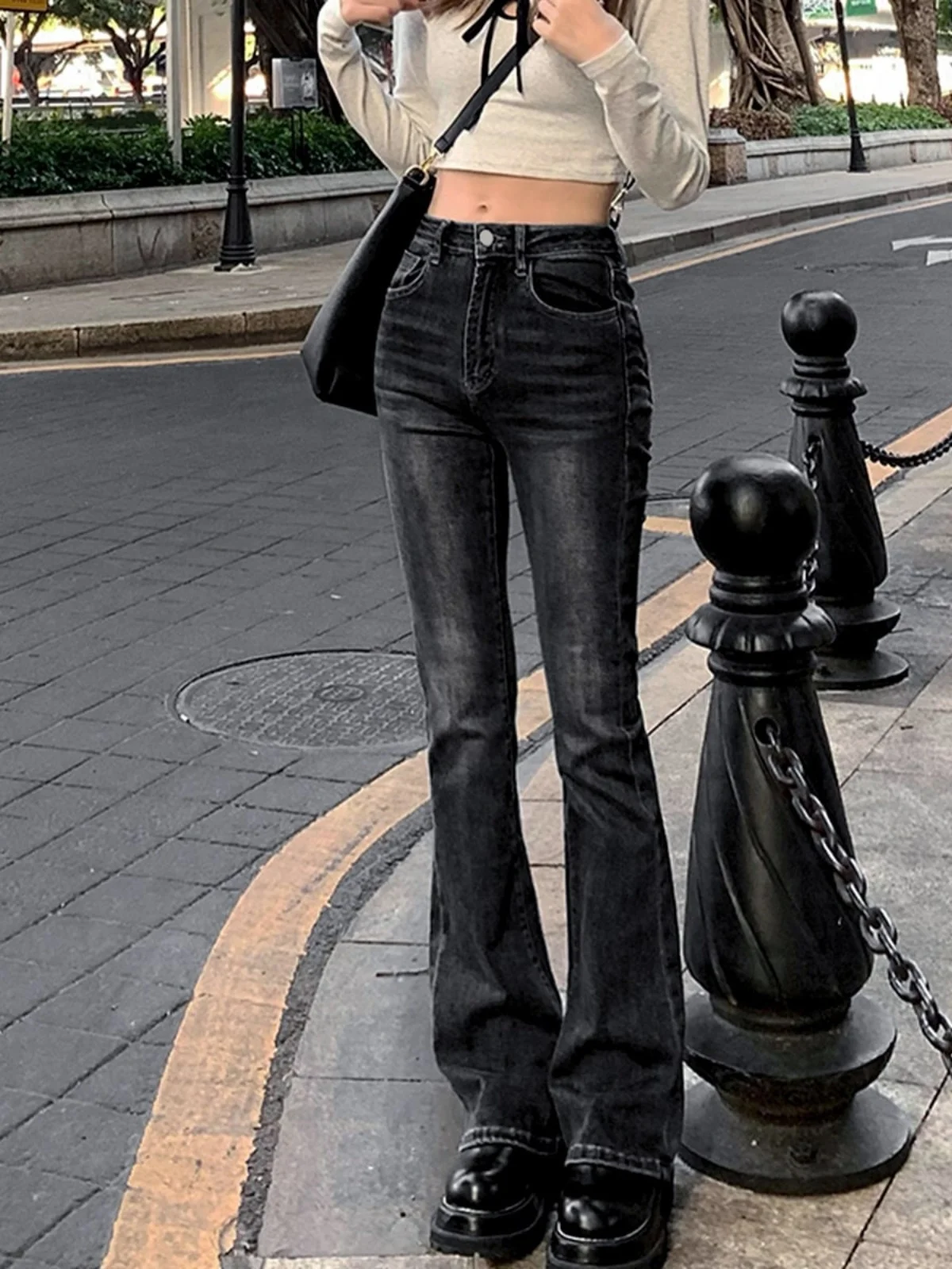 High Waist Flared Jeans Women's Spring 2025 New Slimming Vintage Wide Leg Floor-Length Pants Korean Style Casual Wide Leg Pants
High Waist Flared Jeans Women's Spring 2025 New Slimming Vintage Wide Leg Floor-Length Pants Korean Style Casual Wide Leg Pants