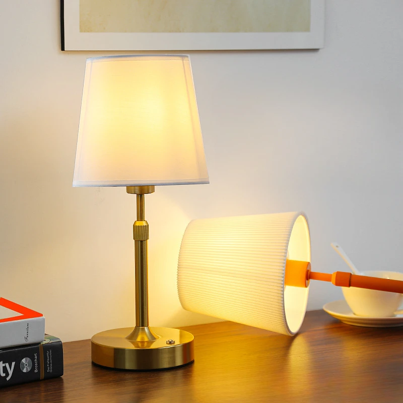 Rechargeable Night Light Scalable Fabric Desk Lamp Metal Retro Bedroom Atmosphere Night Lights
Rechargeable Night Light Scalable Fabric Desk Lamp Metal Retro Bedroom Atmosphere Night Lights