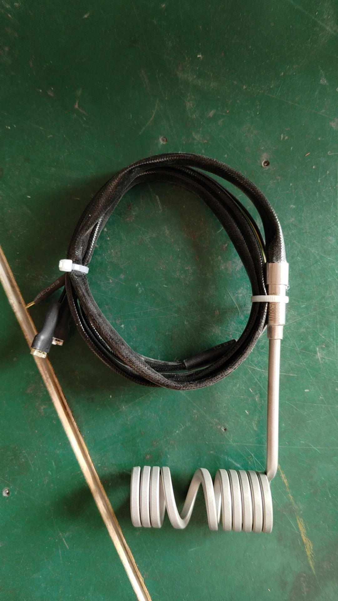 Spray machine heating core
Spray machine heating core