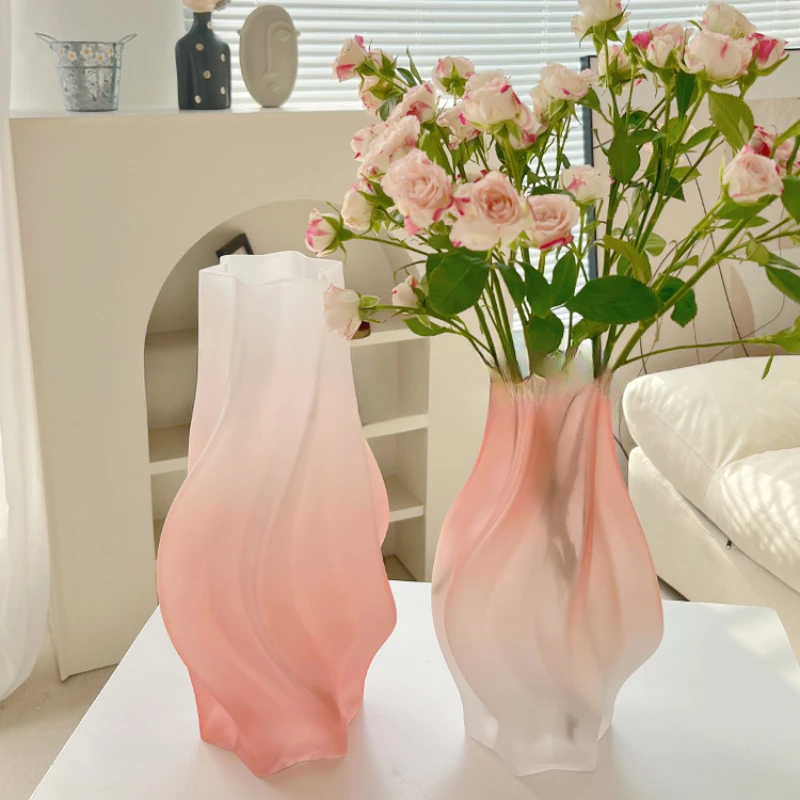 Creative Tornado Shaped Frosted High-end Vase Glass Flower Arrangement Living Room Dining Table Art Decoration Ins
Creative Tornado Shaped Frosted High-end Vase Glass Flower Arrangement Living Room Dining Table Art Decoration Ins