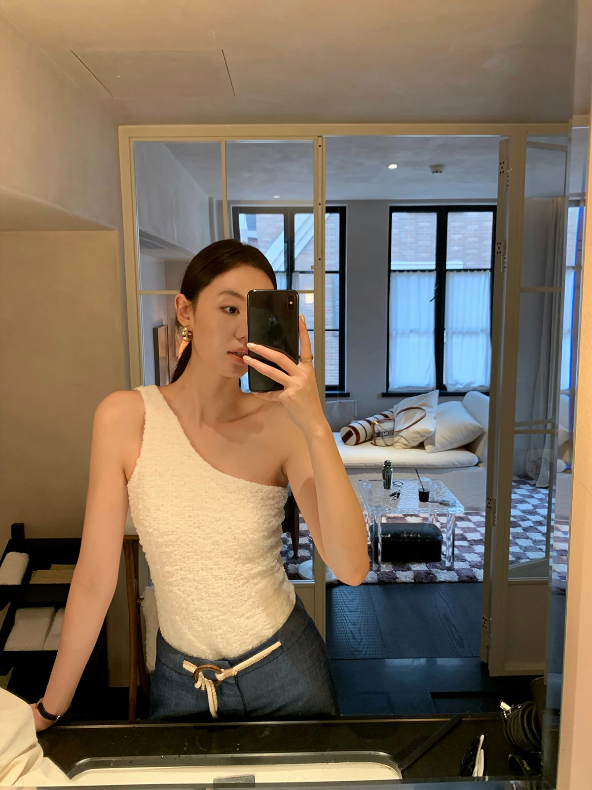 Белый облегающий жилет-топ Gakee для женщин, фактурный, с открытыми плечами, французский стиль, укороченный, цветной, верхняя одежда
Белый облегающий жилет-топ Gakee для женщин, фактурный, с открытыми плечами, французский стиль, укороченный, цветной, верхняя одежда