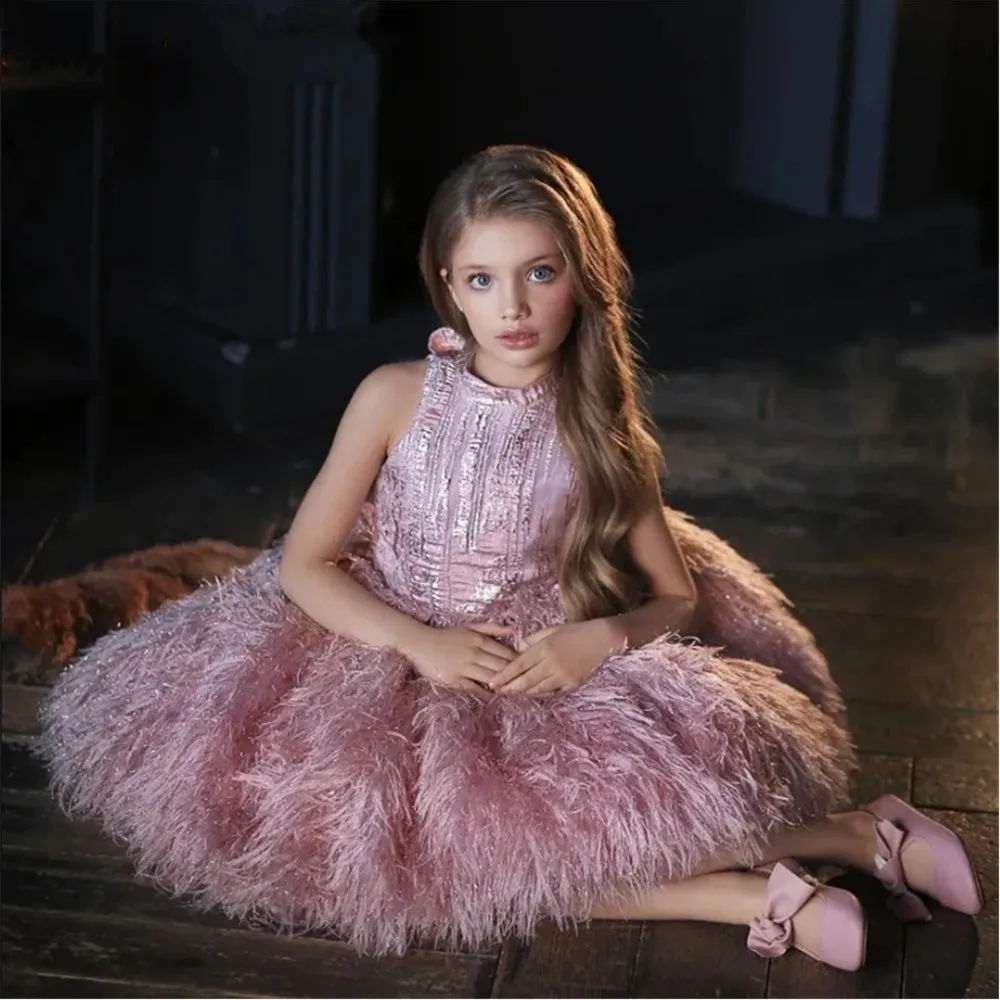 Flower Girl Wedding Dress Princess Feather Sleeveless Dress Vintage Party Pageant Birthday Ball Gown First Communion Gown
Flower Girl Wedding Dress Princess Feather Sleeveless Dress Vintage Party Pageant Birthday Ball Gown First Communion Gown