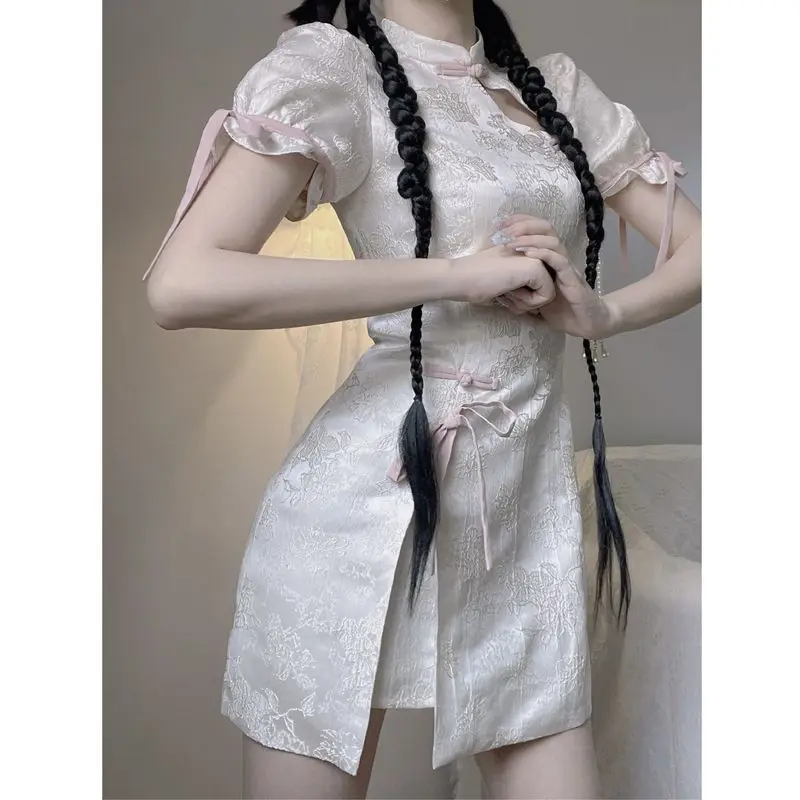 2025 новый китайский стиль, улучшенный дизайн с короткими рукавами, Cheongsam, женское летнее ретро-модное платье для похудения, платье Ципао
2025 новый китайский стиль, улучшенный дизайн с короткими рукавами, Cheongsam, женское летнее ретро-модное платье для похудения, платье Ципао
