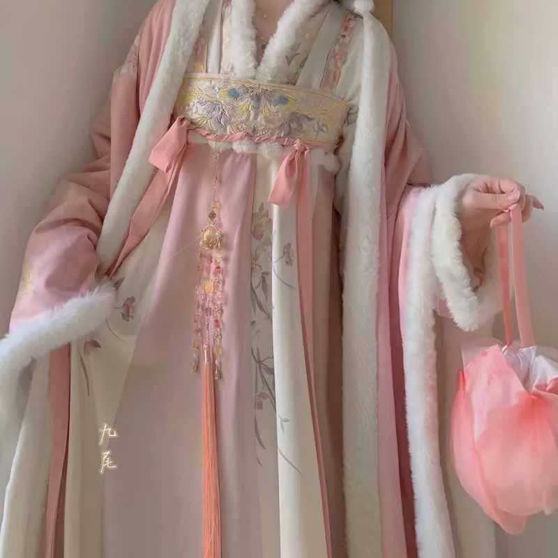 Winter Hanfu Dress Women Tang Dynasty of Ancient China Embroidered Pink Blue Thick Wide-sleeved Coat with Dress Tang Suit Hanfu
Winter Hanfu Dress Women Tang Dynasty of Ancient China Embroidered Pink Blue Thick Wide-sleeved Coat with Dress Tang Suit Hanfu