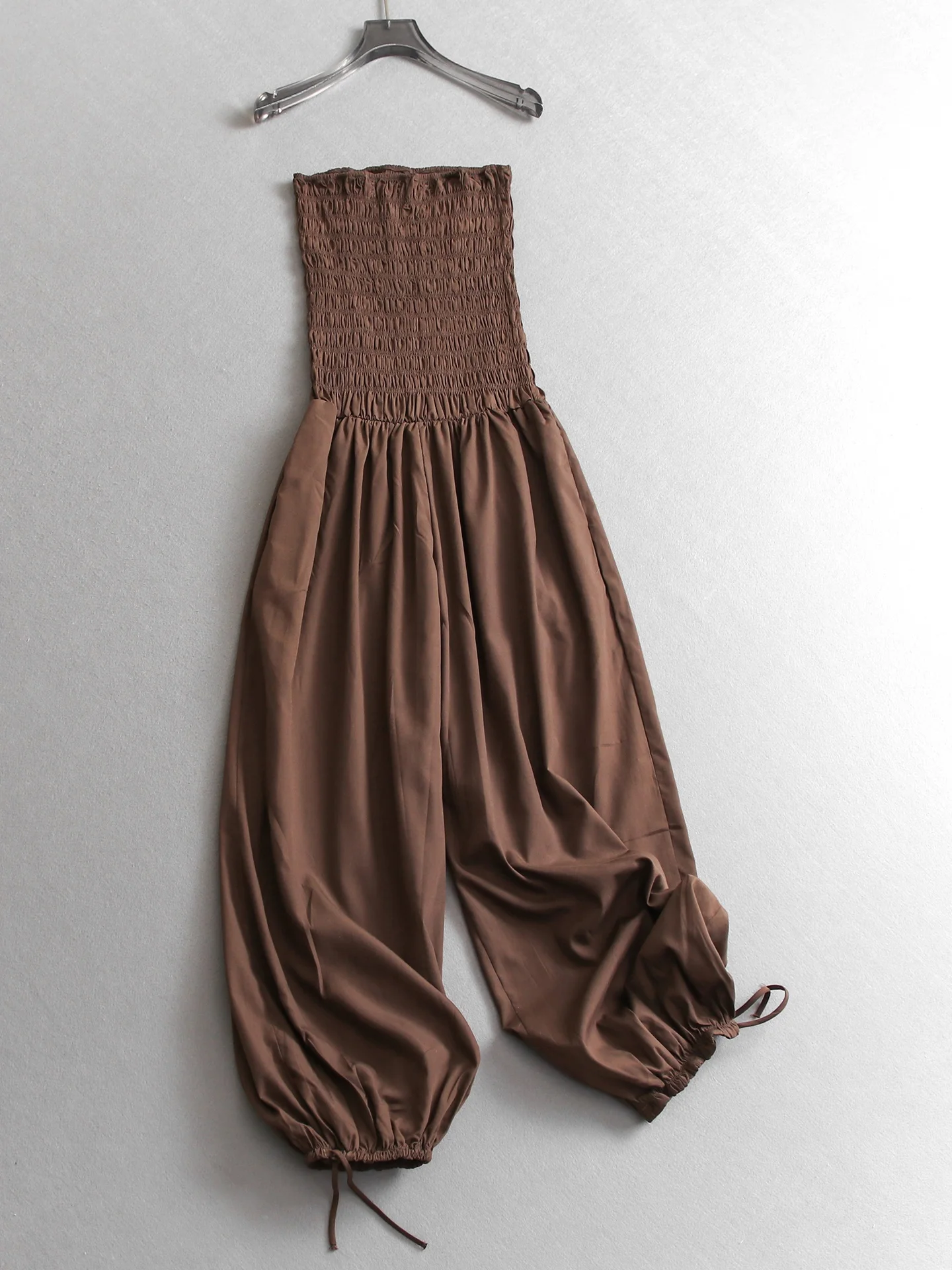 Pure Color Pleated Straight Collar Shoulder Bared Rural Style Loose Slimming Trousers Jumpsuit Women's One-Piece R948
Pure Color Pleated Straight Collar Shoulder Bared Rural Style Loose Slimming Trousers Jumpsuit Women's One-Piece R948