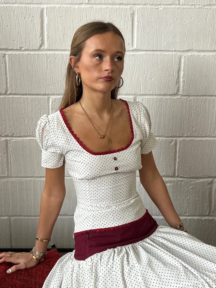 Lady Polka Dot Skirt Set Women Square Neck Short Sleeve Top Contrast Umbrella Skirts Sets 2026 Casual Summer Vacation Outfit
Lady Polka Dot Skirt Set Women Square Neck Short Sleeve Top Contrast Umbrella Skirts Sets 2026 Casual Summer Vacation Outfit