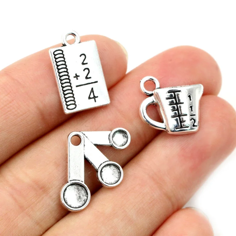 30pcs Antique Silver Plated Measuring Cup Compass Chrams Metal Alloy Pendant DIY Charms DIY Jewelry Making Findings
30pcs Antique Silver Plated Measuring Cup Compass Chrams Metal Alloy Pendant DIY Charms DIY Jewelry Making Findings