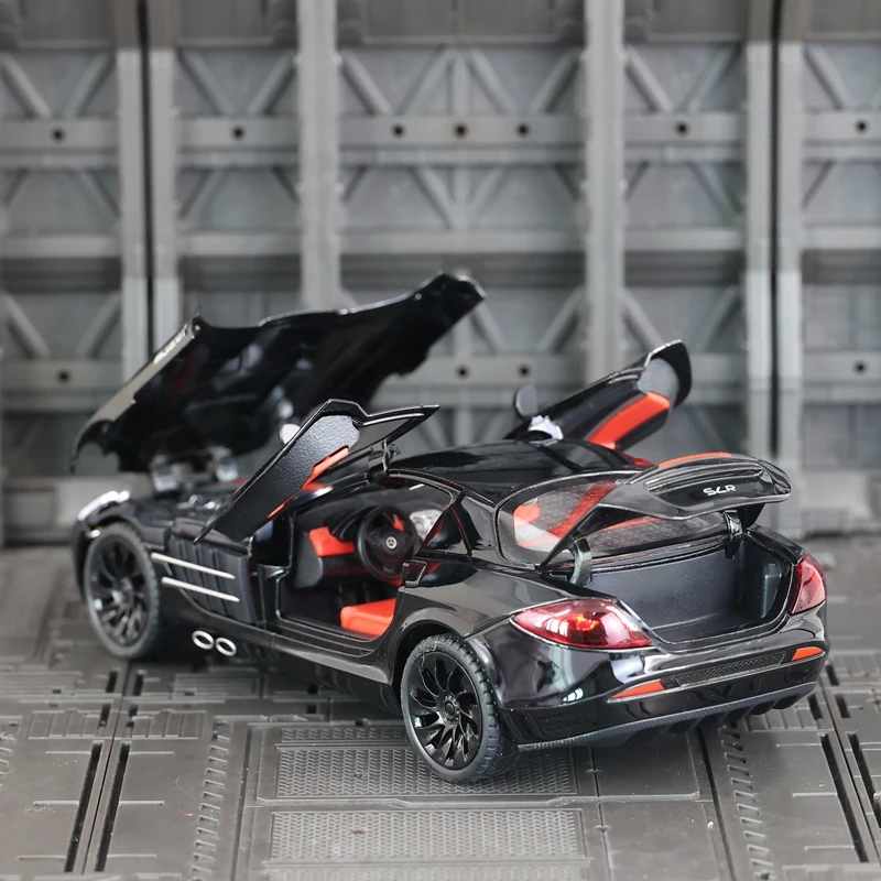 1:24 SLR alloy super sports car model car ornaments collection multi-door openable pull-back children's toy car
1:24 SLR alloy super sports car model car ornaments collection multi-door openable pull-back children's toy car
