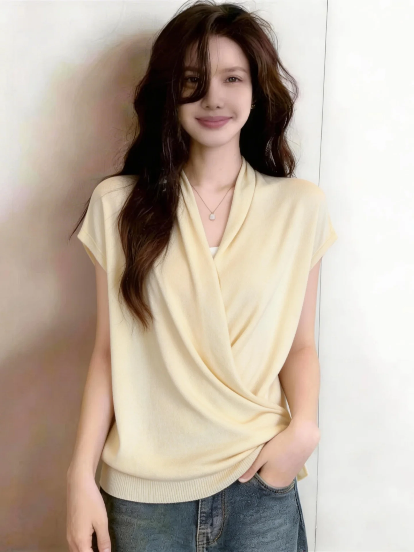 Slimming V-Neck Cross-Back Ice Silk T-Shirt Women's Summer Bottom Shirt plus Size Waist-Cinching Short Sleeve Base Layer Top
Slimming V-Neck Cross-Back Ice Silk T-Shirt Women's Summer Bottom Shirt plus Size Waist-Cinching Short Sleeve Base Layer Top