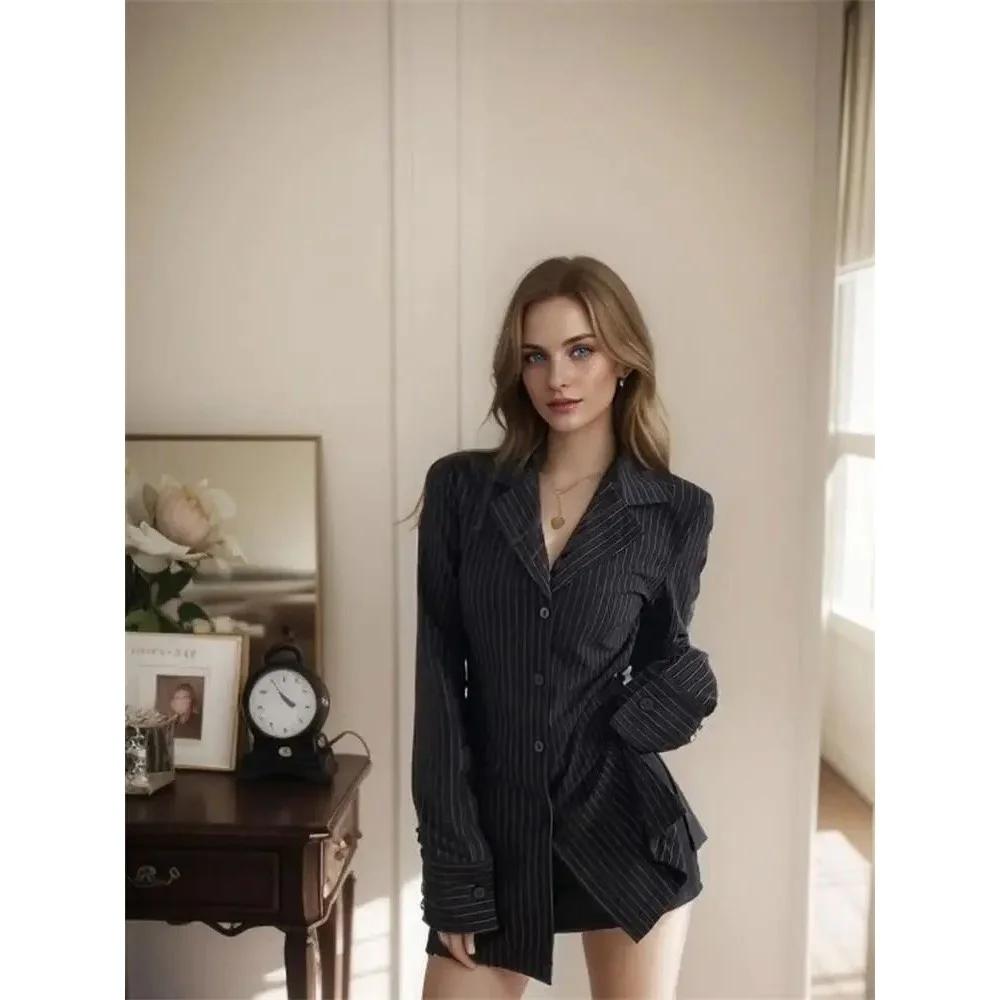 Винтажная блузка приталенного кроя в полоску Bla Long Sve Cleanfit, женский топ трапециевидной формы из полипропилена, тонкий весенний топ
Винтажная блузка приталенного кроя в полоску Bla Long Sve Cleanfit, женский топ трапециевидной формы из полипропилена, тонкий весенний топ