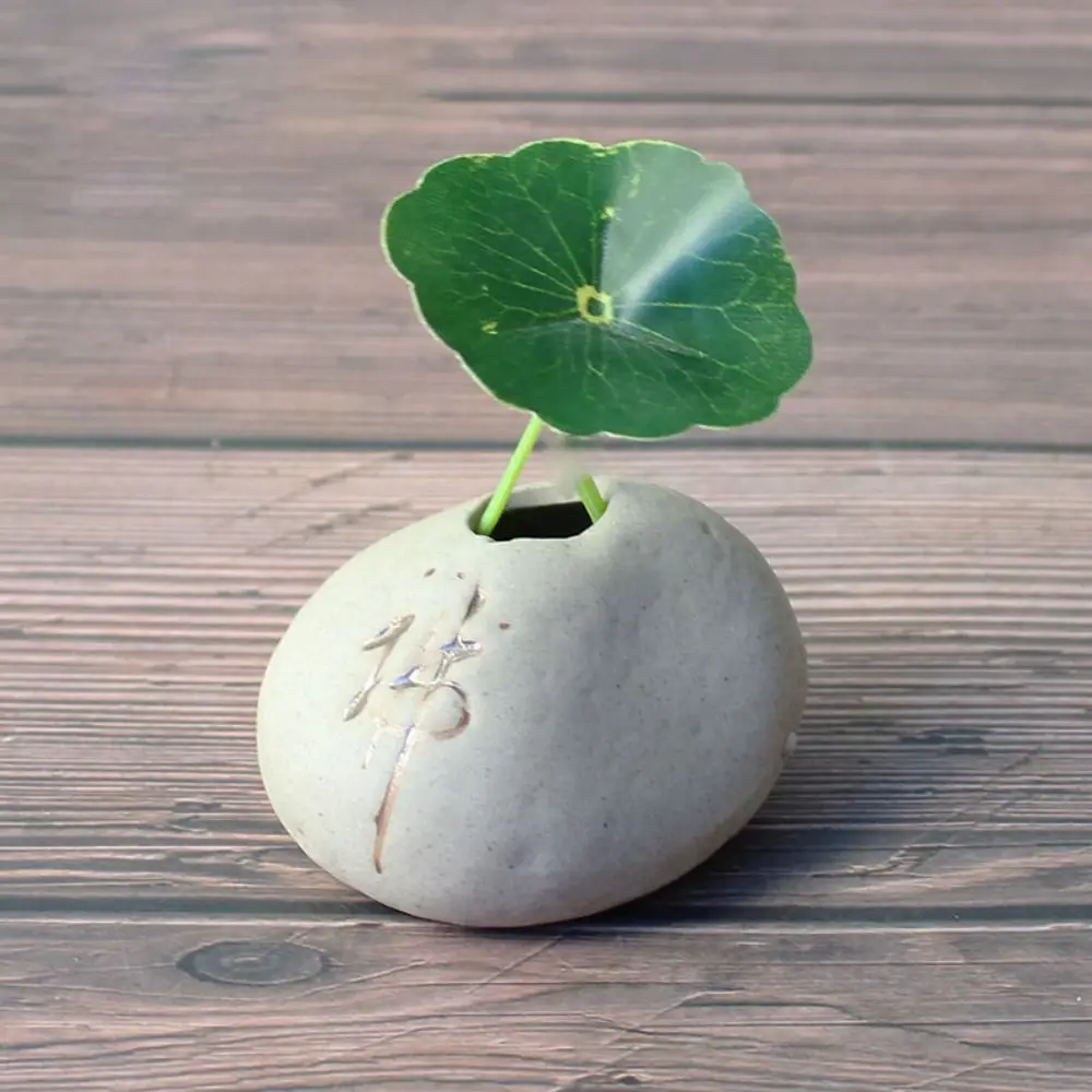 Japanese Style Rough Stone Shape Vase Ceramic Handmade Ceramic Zen Hydroponic Vase Mini Desktop Small Vase Desktop
Japanese Style Rough Stone Shape Vase Ceramic Handmade Ceramic Zen Hydroponic Vase Mini Desktop Small Vase Desktop