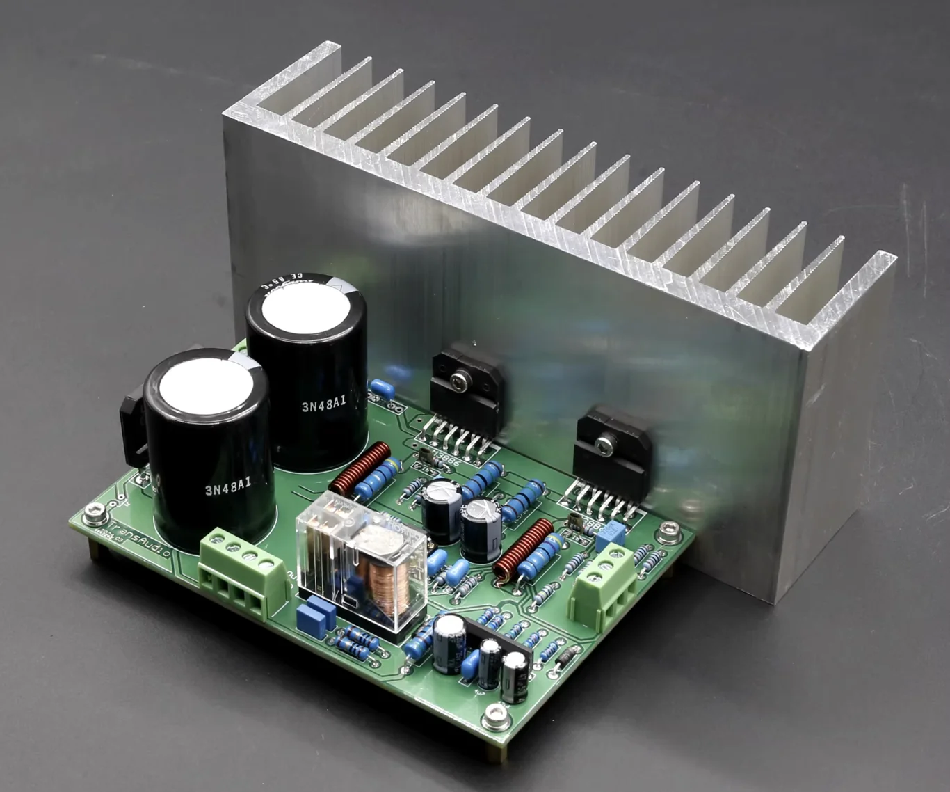 Плата усилителя мощности LM3886TF HIFI для аудиофилов, модуль аудиоусилителя с задней стадией DC Servo
Плата усилителя мощности LM3886TF HIFI для аудиофилов, модуль аудиоусилителя с задней стадией DC Servo