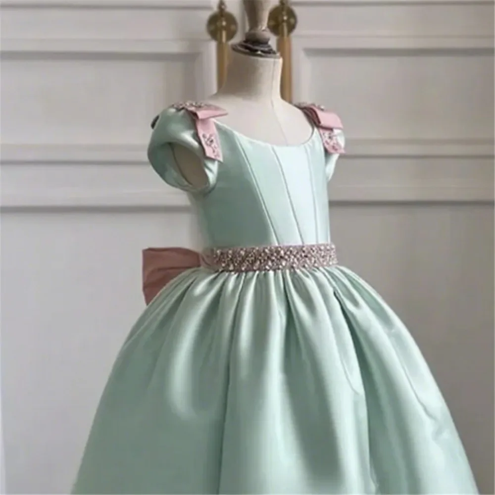 Customized Flower Girl Dresses For Wedding Elegant Princess Beaded Bow Floor Length Kids Birthday Party First Communion Gown
Customized Flower Girl Dresses For Wedding Elegant Princess Beaded Bow Floor Length Kids Birthday Party First Communion Gown