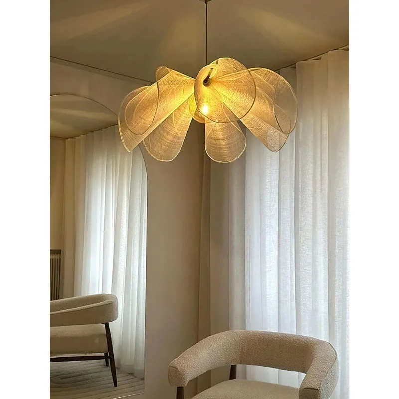 Silent wind bed and breakfast bedroom living room dining room light creative personality retro petal cloth
Silent wind bed and breakfast bedroom living room dining room light creative personality retro petal cloth