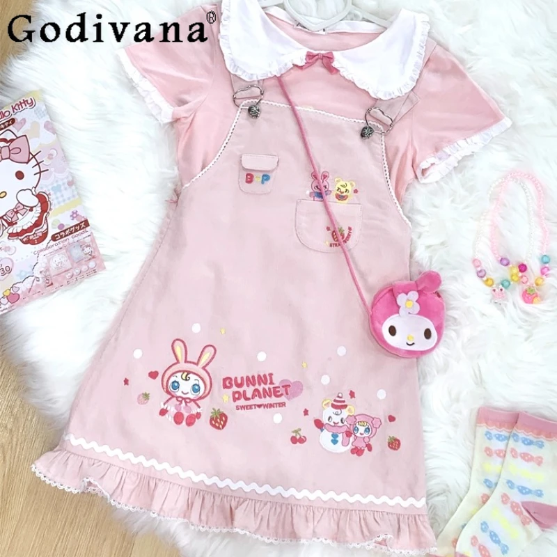 Japanese Sweet Girl's Kawaii Strap Dresses Daughter's Daily Y2K Mini Dress Student Cute Embroidery Heavy Industry Dress Summer
Japanese Sweet Girl's Kawaii Strap Dresses Daughter's Daily Y2K Mini Dress Student Cute Embroidery Heavy Industry Dress Summer