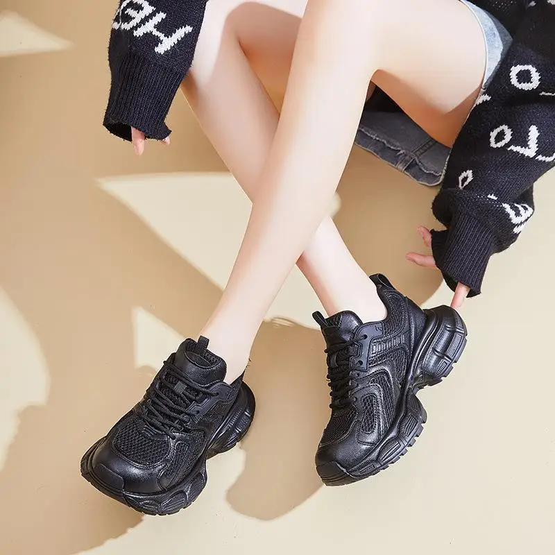 Fashionable Thick Bottom Dad Shoes for Women in Genuine Leather Sporty Single Shoes Casual Style round Toe mid Heel
Fashionable Thick Bottom Dad Shoes for Women in Genuine Leather Sporty Single Shoes Casual Style round Toe mid Heel
