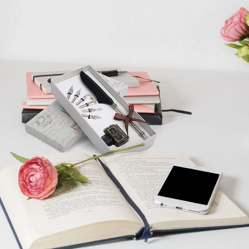 1 Set Dip Set Retro Quill Pen Kit 6 Replacement Nibs Smooth Ink Flow Style Writing Accessory Luxury Calligraphy
1 Set Dip Set Retro Quill Pen Kit 6 Replacement Nibs Smooth Ink Flow Style Writing Accessory Luxury Calligraphy